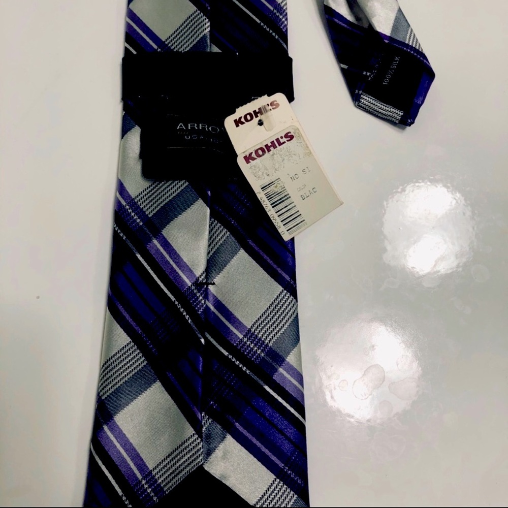 Arrow mens bow tie